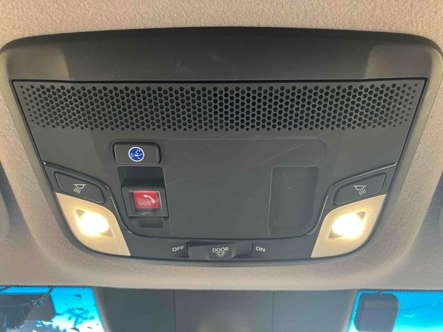 フィット ｅ：ＨＥＶホーム　ドライブレコーダー　ＥＴＣ　バックカメラ　ナビ　ＴＶ　クリアランスソナー　オートクルーズコントロール　レーンアシスト　衝突被害軽減システム　オートライト　ＬＥＤヘッドランプ　スマートキー（44枚目）