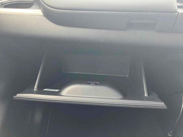 フィット ｅ：ＨＥＶホーム　ドライブレコーダー　ＥＴＣ　バックカメラ　ナビ　ＴＶ　クリアランスソナー　オートクルーズコントロール　レーンアシスト　衝突被害軽減システム　オートライト　ＬＥＤヘッドランプ　スマートキー（47枚目）