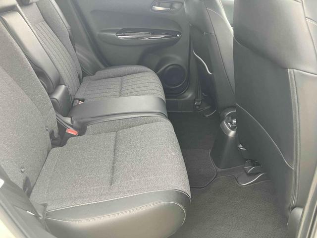 フィット ｅ：ＨＥＶホーム　ドライブレコーダー　ＥＴＣ　バックカメラ　ナビ　ＴＶ　クリアランスソナー　オートクルーズコントロール　レーンアシスト　衝突被害軽減システム　オートライト　ＬＥＤヘッドランプ　スマートキー（54枚目）