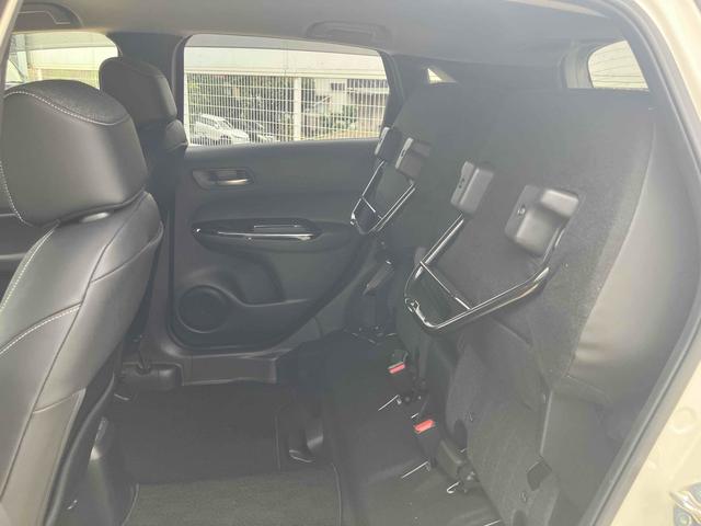 フィット ｅ：ＨＥＶホーム　ドライブレコーダー　ＥＴＣ　バックカメラ　ナビ　ＴＶ　クリアランスソナー　オートクルーズコントロール　レーンアシスト　衝突被害軽減システム　オートライト　ＬＥＤヘッドランプ　スマートキー（64枚目）