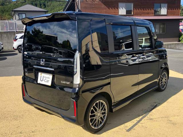 N-BOXカスタム ターボ ナビ TV バックカメラ 両側電動スライドドア クリアランスソナー オートライト スマートキー アイドリングストップ 電動格納ミラー シートヒーター ベンチシート CVT ESC USB(7枚目)