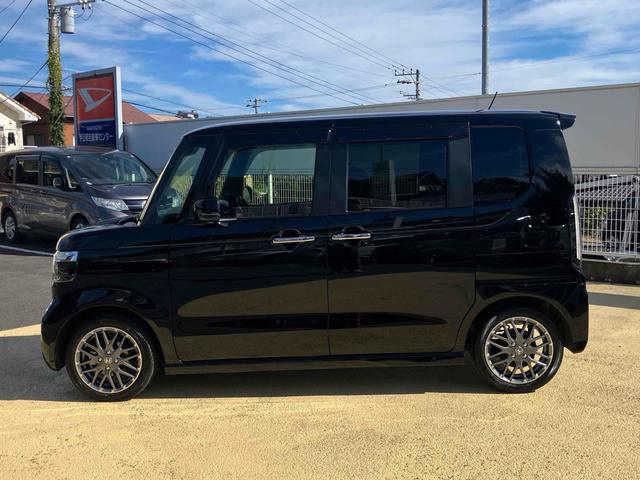 N-BOXカスタム ターボ ナビ TV バックカメラ 両側電動スライドドア クリアランスソナー オートライト スマートキー アイドリングストップ 電動格納ミラー シートヒーター ベンチシート CVT ESC USB(9枚目)