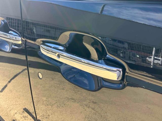 N-BOXカスタム ターボ ナビ TV バックカメラ 両側電動スライドドア クリアランスソナー オートライト スマートキー アイドリングストップ 電動格納ミラー シートヒーター ベンチシート CVT ESC USB(17枚目)