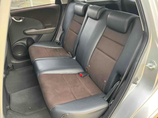 フィットシャトルハイブリッド ハイブリッド・スマートセレクション ハイブリッド ETC バックカメラ ナビ オートクルーズコントロール オートライト HID スマートキー アイドリングストップ 電動格納ミラー CVT 盗難防止システム(45枚目)