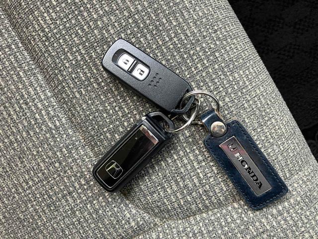 Ｎ－ＢＯＸ Ｇホンダセンシング　ＥＴＣ　両側スライドドア　衝突被害軽減システム　レーンアシスト　オートライト　スマートキー　アイドリングストップ　電動格納ミラー　ベンチシート　ＣＶＴ　オーディオレス（57枚目）