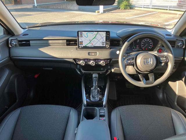 ヴェゼル ｅ：ＨＥＶ　Ｚ　ドライブレコーダー　ＥＴＣ２．０　バックカメラ　パワーテールゲート　オートクルーズコントロール　レーンアシスト　衝突被害軽減システム　ナビ　ＴＶ　シートヒーター　ＬＥＤヘッドランプ　アルミホイール（2枚目）