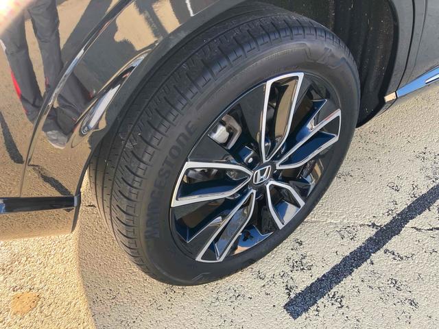 ヴェゼル ｅ：ＨＥＶ　Ｚ　ドライブレコーダー　ＥＴＣ２．０　バックカメラ　パワーテールゲート　オートクルーズコントロール　レーンアシスト　衝突被害軽減システム　ナビ　ＴＶ　シートヒーター　ＬＥＤヘッドランプ　アルミホイール（15枚目）