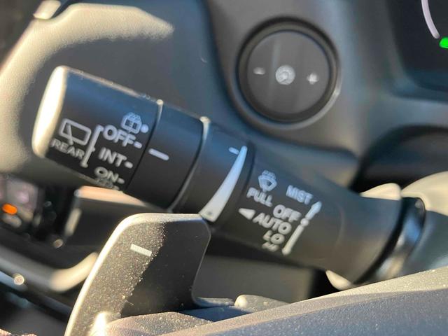 ヴェゼル ｅ：ＨＥＶ　Ｚ　ドライブレコーダー　ＥＴＣ２．０　バックカメラ　パワーテールゲート　オートクルーズコントロール　レーンアシスト　衝突被害軽減システム　ナビ　ＴＶ　シートヒーター　ＬＥＤヘッドランプ　アルミホイール（31枚目）