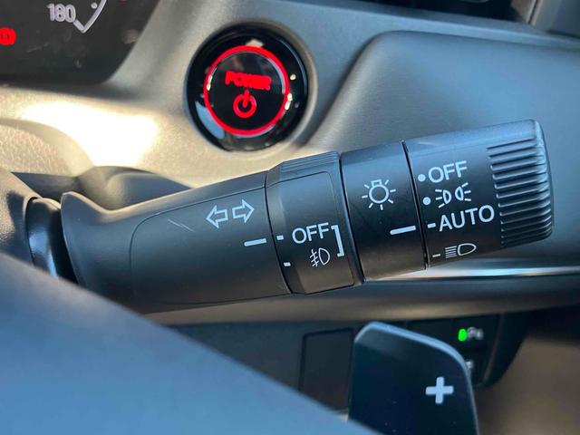 ヴェゼル ｅ：ＨＥＶ　Ｚ　ドライブレコーダー　ＥＴＣ２．０　バックカメラ　パワーテールゲート　オートクルーズコントロール　レーンアシスト　衝突被害軽減システム　ナビ　ＴＶ　シートヒーター　ＬＥＤヘッドランプ　アルミホイール（32枚目）