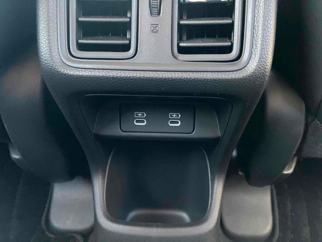 ヴェゼル ｅ：ＨＥＶ　Ｚ　ドライブレコーダー　ＥＴＣ２．０　バックカメラ　パワーテールゲート　オートクルーズコントロール　レーンアシスト　衝突被害軽減システム　ナビ　ＴＶ　シートヒーター　ＬＥＤヘッドランプ　アルミホイール（62枚目）