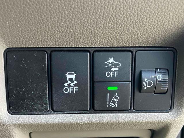 ステップワゴン Ｂ　ホンダセンシング　ターボ　衝突被害軽減システム　ＥＴＣ　オートクルーズコントロール　レーンアシスト　ドライブレコーダー　　両側スライド・片側電動　キーレスエントリー　アイドリングストップ　電動格納ミラー　３列シート（23枚目）