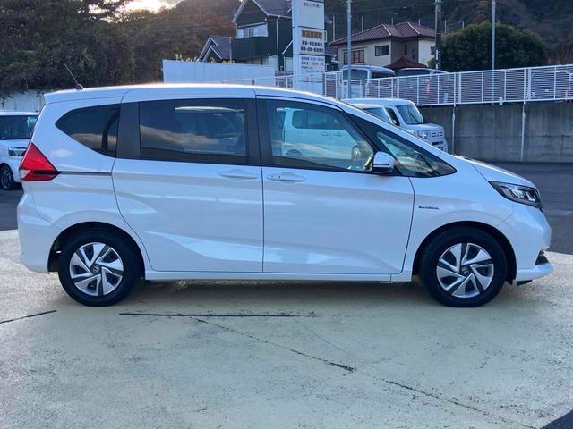 フリードハイブリッド ハイブリッド・Gホンダセンシング ETC バックカメラ ナビ TV オートクルーズコントロール レーンアシスト 衝突被害軽減システム 両側電動スライドドア オートライト LEDヘッドランプ スマートキー(9枚目)