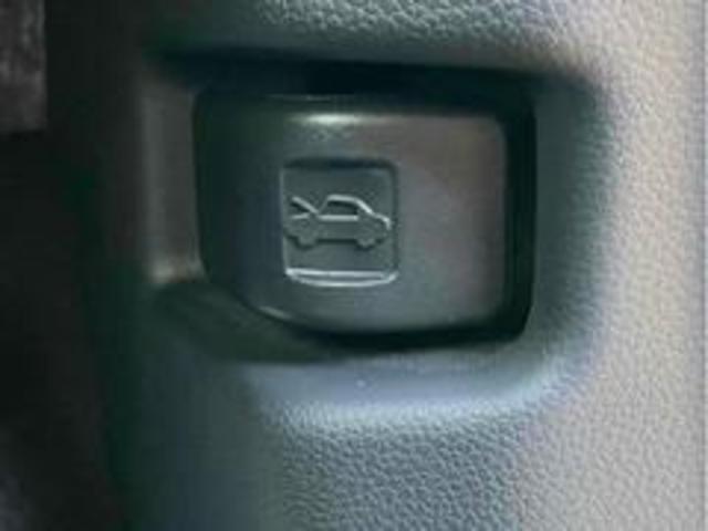 Ｎ－ＢＯＸ ファッションスタイル　ホンダコネクトナビ　ＴＶ　バックカメラ　両側スライド・片側電動　クリアランスソナー　オートライト　スマートキー　アイドリングストップ　電動格納ミラー　シートヒーター　ベンチシート　ＣＶＴ　ＵＳＢ（24枚目）