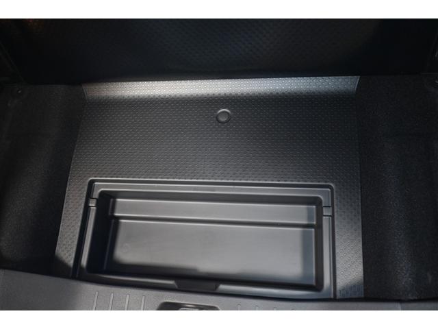 ルーミー カスタムＧ　衝突被害軽減システム　両側電動スライド　オートクルーズコントロール　ＬＥＤヘッドランプ　メモリーナビ　バックカメラ　ＥＴＣ　フルセグ　ミュージックプレイヤー接続可　ＤＶＤ再生　ＣＤ　アルミホイール（29枚目）