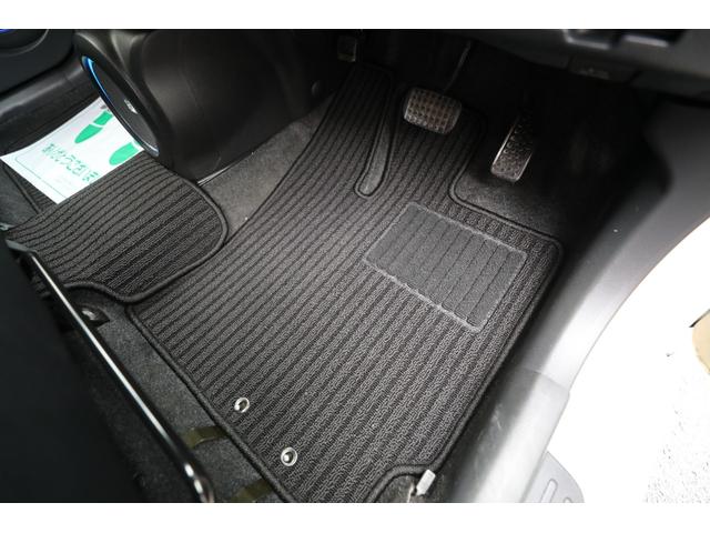 �^�]�ȃt���A�}�b�g�I