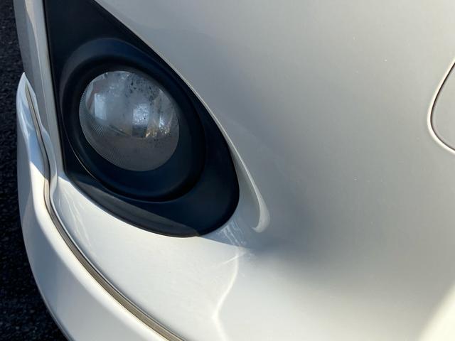 カローラフィールダー ハイブリッドＧ　エアロツアラー・ダブルバイビー　メモリーナビ　バックカメラ　Ｂｌｕｅｔｏｏｔｈ対応　フルセグＴＶ　スマートキー　スペアキー　プッシュスタート　ステアリングリモコン　純正エアロ　アルミホイール　ＨＩＤヘッドライト　電動格納ミラー（36枚目）