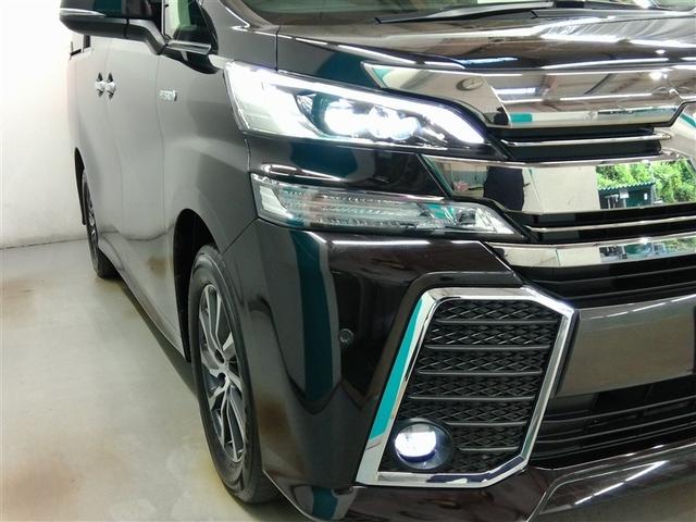 ヴェルファイアハイブリッド ＺＲ　ハイブリッド　ワンオーナー　４ＷＤ　電動シート　安全装備　横滑り防止機能　ＡＢＳ　エアバッグ　オートクルーズコントロール　盗難防止装置　バックカメラ　後席モニター　ＥＴＣ　ミュージックプレイヤー接続可（9枚目）