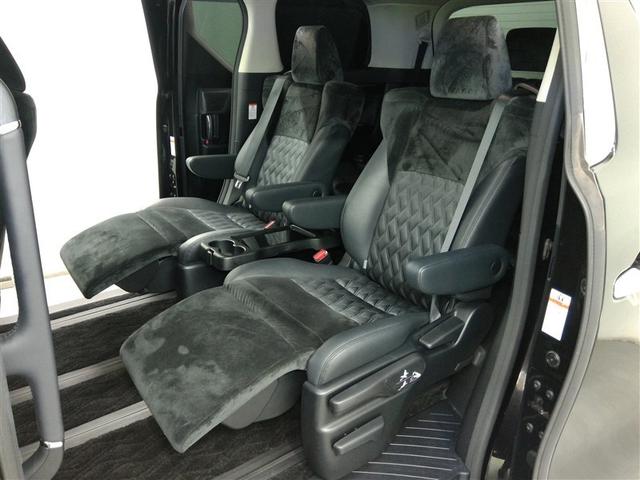 ヴェルファイアハイブリッド ＺＲ　ハイブリッド　ワンオーナー　４ＷＤ　電動シート　安全装備　横滑り防止機能　ＡＢＳ　エアバッグ　オートクルーズコントロール　盗難防止装置　バックカメラ　後席モニター　ＥＴＣ　ミュージックプレイヤー接続可（17枚目）