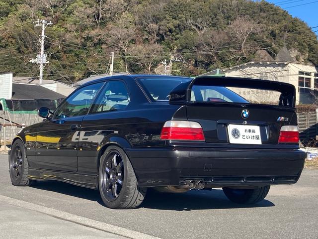 Ｍ３クーペ　Ｅ３６後期型　Ｍ３Ｃ　６速マニュアル　左ハンドル　サンルーフ　記録簿　レイズ１７インチアルミホイール　スーパースプリントマフラー　車検令和７年１２月　社外ナビ　バックカメラ　前後ドライブレコーダー(11枚目)