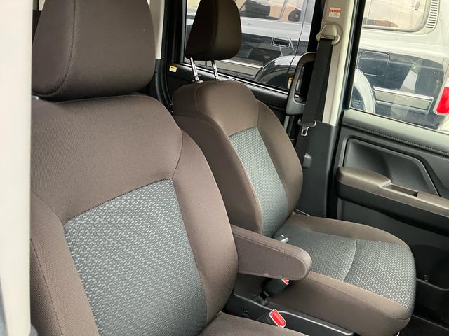 ルーミー Ｇ－Ｔ　ターボ　両側電動スライドドア　純正ナビ　バックカメラ　フルセグＴＶ　Ｂｌｕｅｔｏｏｔｈ対応　衝突軽減ブレーキ（16枚目）