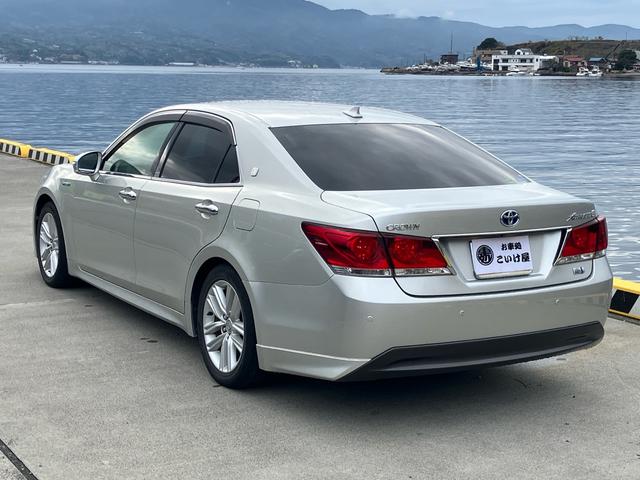 クラウンハイブリッド アスリートＧ　純正ＨＤＤナビ　フルセグＴＶ　バックカメラ　Ｂｌｕｅｔｏｏｔｈ対応　ＥＴＣ２．０　ドライブレコーダー　ブラックレザー　パワーシート　シートヒーター（6枚目）