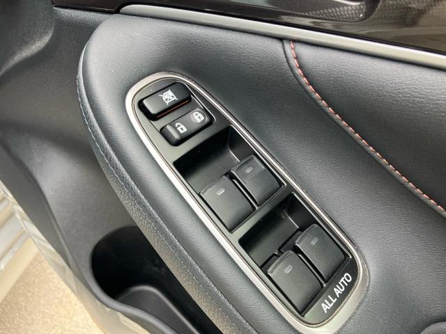 クラウンハイブリッド アスリートＧ　純正ＨＤＤナビ　フルセグＴＶ　バックカメラ　Ｂｌｕｅｔｏｏｔｈ対応　ＥＴＣ２．０　ドライブレコーダー　ブラックレザー　パワーシート　シートヒーター（16枚目）