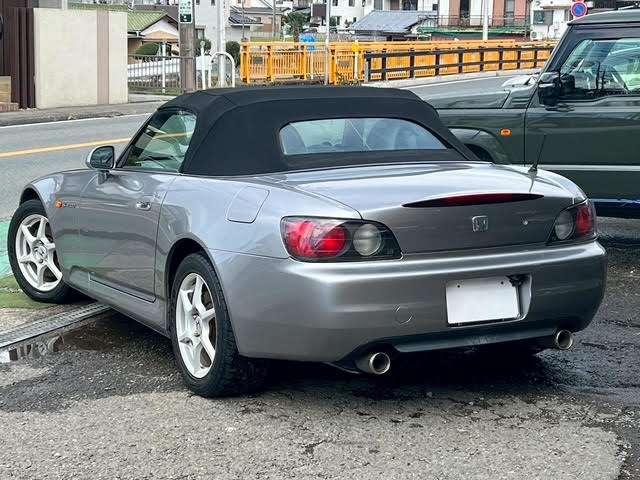 Ｓ２０００ ベースグレード　１オーナー／９万Ｋ台／ＮＥＷ左右ヘッドライト／ＮＥＷ幌／外装仕上済／６速マニュアル／修復歴無／実　走行／追加メーター／純正ＢＢＳアルミ／ナビ／バックカメラ／キーレス／追加メーター／デジタルインナーミラ（7枚目）