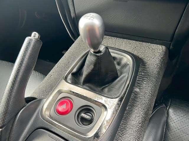 Ｓ２０００ ベースグレード　１オーナー／９万Ｋ台／ＮＥＷ左右ヘッドライト／ＮＥＷ幌／外装仕上済／６速マニュアル／修復歴無／実　走行／追加メーター／純正ＢＢＳアルミ／ナビ／バックカメラ／キーレス／追加メーター／デジタルインナーミラ（41枚目）