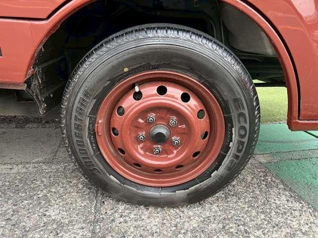 バネットトラック ロングスーパーローGL 2万K!CAT/エアコン/パワステ/パワーウィンドウ/Wタイヤ/ナビ/Bカメラ/ETC/ポップアップルーフ/出張作業/電動リクライニングチェア付/家庭用エアコン/照明/換気扇/外部電源接続/移動店舗(13枚目)