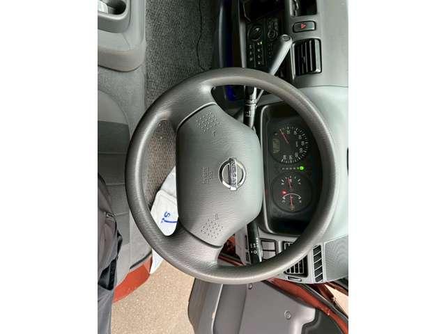 バネットトラック ロングスーパーローGL 2万K!CAT/エアコン/パワステ/パワーウィンドウ/Wタイヤ/ナビ/Bカメラ/ETC/ポップアップルーフ/出張作業/電動リクライニングチェア付/家庭用エアコン/照明/換気扇/外部電源接続/移動店舗(23枚目)