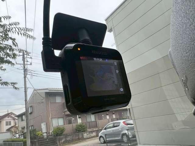 バネットトラック ロングスーパーローGL 2万K!CAT/エアコン/パワステ/パワーウィンドウ/Wタイヤ/ナビ/Bカメラ/ETC/ポップアップルーフ/出張作業/電動リクライニングチェア付/家庭用エアコン/照明/換気扇/外部電源接続/移動店舗(27枚目)