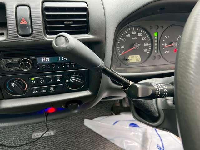 バネットトラック ロングスーパーローGL 2万K!CAT/エアコン/パワステ/パワーウィンドウ/Wタイヤ/ナビ/Bカメラ/ETC/ポップアップルーフ/出張作業/電動リクライニングチェア付/家庭用エアコン/照明/換気扇/外部電源接続/移動店舗(35枚目)