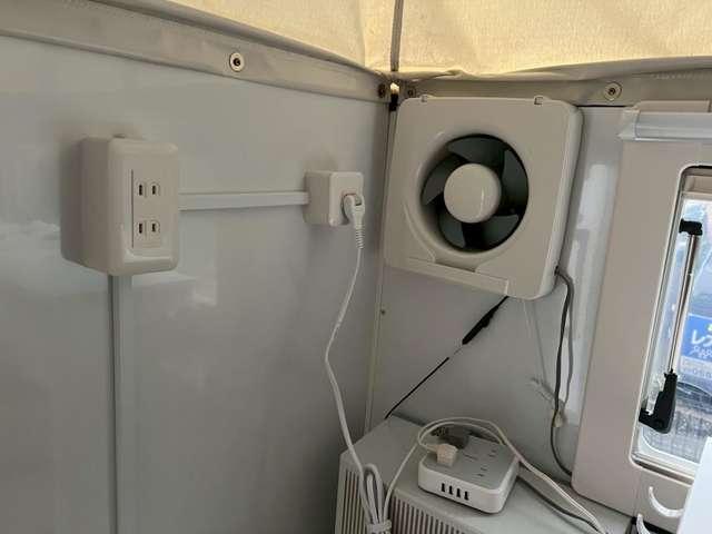 バネットトラック ロングスーパーローGL 2万K!CAT/エアコン/パワステ/パワーウィンドウ/Wタイヤ/ナビ/Bカメラ/ETC/ポップアップルーフ/出張作業/電動リクライニングチェア付/家庭用エアコン/照明/換気扇/外部電源接続/移動店舗(40枚目)