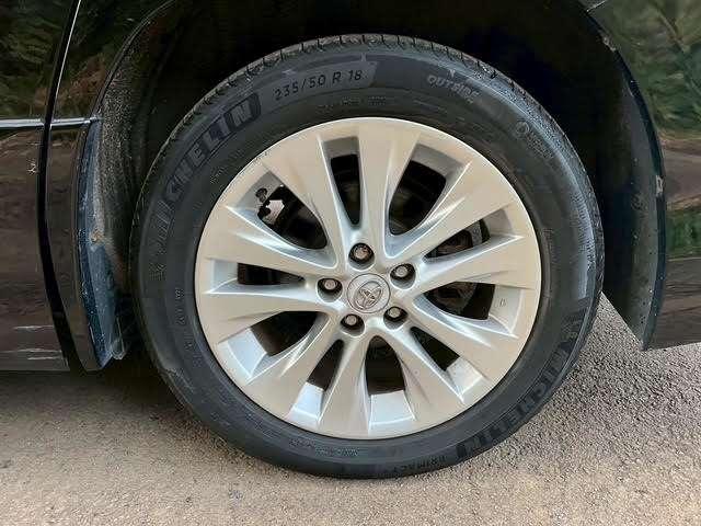 ヴェルファイア ２．４Ｚ　ＡＬＰＩＮＥ８ｉｎｃｈナビゲーション／フリップダウンモニター／バックカメラ／両側パワースライドドア／スマートキー＆プッシュスタート／ウッドコンビステアリング／レーダー／ＥＴＣ／純正アルミ／純正ＨＩＤ（11枚目）