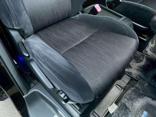 ヴェルファイア ２．４Ｚ　ＡＬＰＩＮＥ８ｉｎｃｈナビゲーション／フリップダウンモニター／バックカメラ／両側パワースライドドア／スマートキー＆プッシュスタート／ウッドコンビステアリング／レーダー／ＥＴＣ／純正アルミ／純正ＨＩＤ（29枚目）