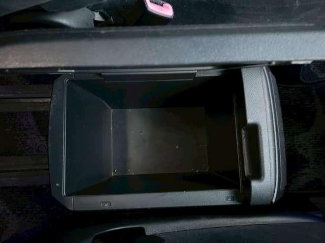 ヴェルファイア ２．４Ｚ　ＡＬＰＩＮＥ８ｉｎｃｈナビゲーション／フリップダウンモニター／バックカメラ／両側パワースライドドア／スマートキー＆プッシュスタート／ウッドコンビステアリング／レーダー／ＥＴＣ／純正アルミ／純正ＨＩＤ（54枚目）