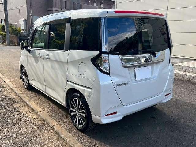 ルーミー カスタムＧ－Ｔ　純正９ｉｎｃｈナビ／全方位カメラ／Ｂｌｕｅｔｏｏｔｈ／地デジフルセグ／両側パワースライドドア／シートヒーター／スマートキー＆プッシュスタート／衝突軽減ブレーキ／横滑り防止／クルコン／ドライブレコーダー（5枚目）