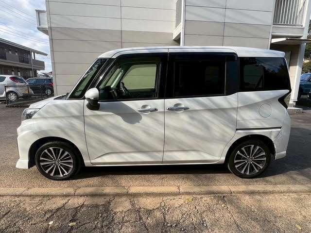 ルーミー カスタムＧ－Ｔ　純正９ｉｎｃｈナビ／全方位カメラ／Ｂｌｕｅｔｏｏｔｈ／地デジフルセグ／両側パワースライドドア／シートヒーター／スマートキー＆プッシュスタート／衝突軽減ブレーキ／横滑り防止／クルコン／ドライブレコーダー（8枚目）