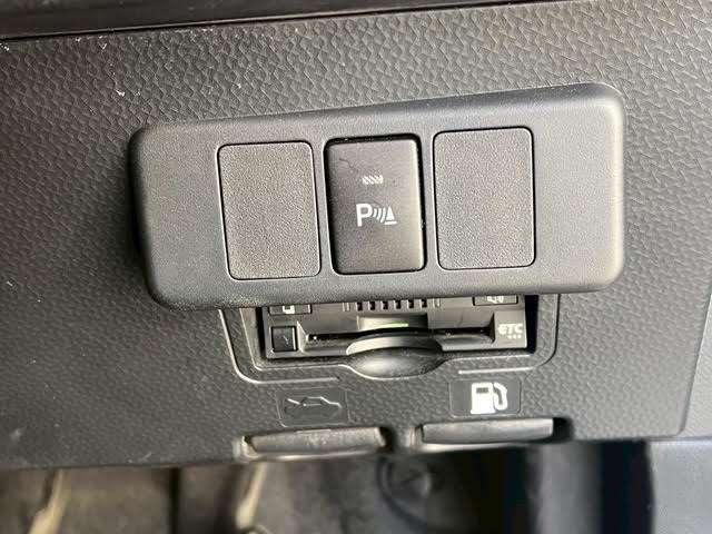 ルーミー カスタムＧ－Ｔ　純正９ｉｎｃｈナビ／全方位カメラ／Ｂｌｕｅｔｏｏｔｈ／地デジフルセグ／両側パワースライドドア／シートヒーター／スマートキー＆プッシュスタート／衝突軽減ブレーキ／横滑り防止／クルコン／ドライブレコーダー（33枚目）