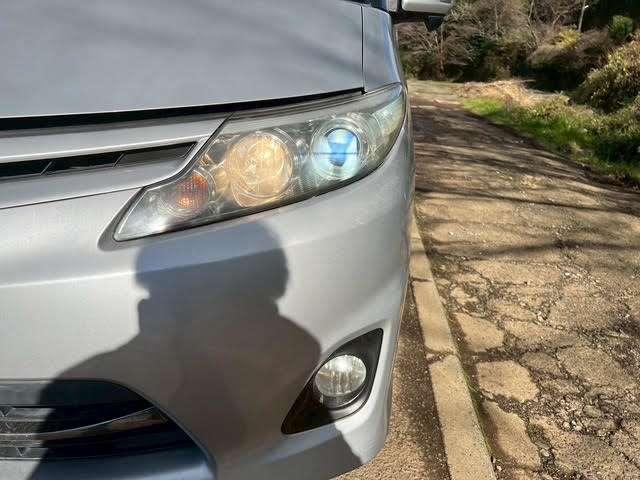 エスティマ アエラス　純正ナビゲーション／地デジＴＶ／Ｂｌｕｅｔｏｏｔｈ／バックカメラ／両側パワースライドドア／純正ＨＩＤヘッドライト／サンルーフ／スマートキー＆プッシュスタート／ビルトインＥＴＣ／純正フロアマット（19枚目）