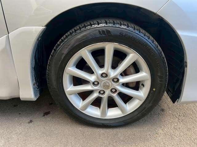 エスティマ アエラス　純正ナビゲーション／地デジＴＶ／Ｂｌｕｅｔｏｏｔｈ／バックカメラ／両側パワースライドドア／純正ＨＩＤヘッドライト／サンルーフ／スマートキー＆プッシュスタート／ビルトインＥＴＣ／純正フロアマット（21枚目）