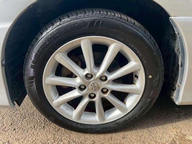 エスティマ アエラス　純正ナビゲーション／地デジＴＶ／Ｂｌｕｅｔｏｏｔｈ／バックカメラ／両側パワースライドドア／純正ＨＩＤヘッドライト／サンルーフ／スマートキー＆プッシュスタート／ビルトインＥＴＣ／純正フロアマット（22枚目）