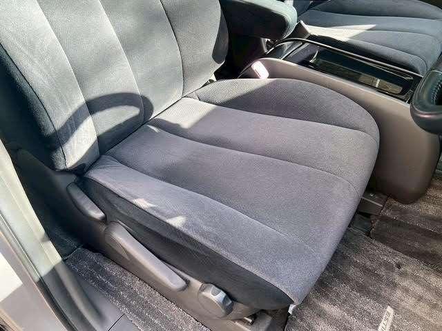 エスティマ アエラス　純正ナビゲーション／地デジＴＶ／Ｂｌｕｅｔｏｏｔｈ／バックカメラ／両側パワースライドドア／純正ＨＩＤヘッドライト／サンルーフ／スマートキー＆プッシュスタート／ビルトインＥＴＣ／純正フロアマット（41枚目）