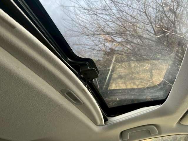 エスティマ アエラス　純正ナビゲーション／地デジＴＶ／Ｂｌｕｅｔｏｏｔｈ／バックカメラ／両側パワースライドドア／純正ＨＩＤヘッドライト／サンルーフ／スマートキー＆プッシュスタート／ビルトインＥＴＣ／純正フロアマット（54枚目）