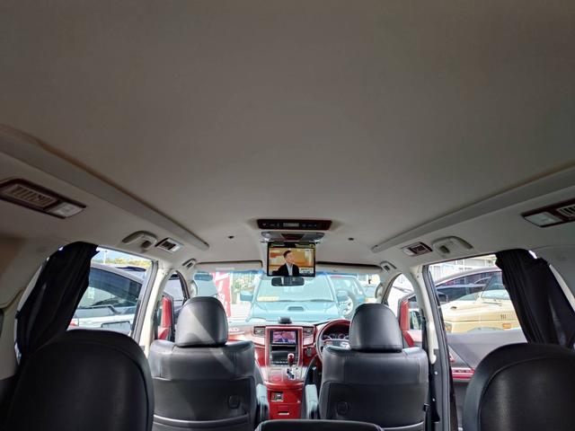 ヴェルファイア ２．４Ｚ　ＨＫＳ車高調　ＷＯＲＫ２０インチアルミホイール　ブラックレザー調シートカバー　車外グリル　フルセグＴＶ　フリップダウンモニター　スマートキー　両側パワースライドドア（13枚目）
