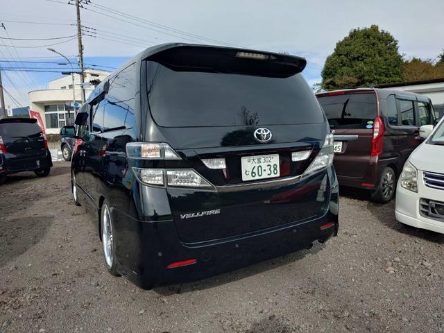 ヴェルファイア ２．４Ｚ　ＨＫＳ車高調　ＷＯＲＫ２０インチアルミホイール　ブラックレザー調シートカバー　車外グリル　フルセグＴＶ　フリップダウンモニター　スマートキー　両側パワースライドドア（25枚目）