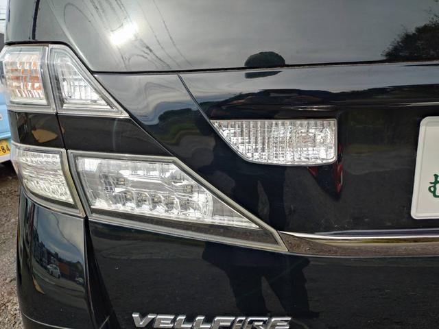 ヴェルファイア ２．４Ｚ　ＨＫＳ車高調　ＷＯＲＫ２０インチアルミホイール　ブラックレザー調シートカバー　車外グリル　フルセグＴＶ　フリップダウンモニター　スマートキー　両側パワースライドドア（27枚目）
