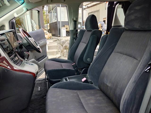 ヴェルファイア ２．４Ｚ　１０インチナビＴＶ　バックカメラ　ＨＩＤライト　ビルトインＥＴＣ　両側パワースライドドア　スマートキー　プッシュスタート　アルミホイール　ドアバイザー（19枚目）