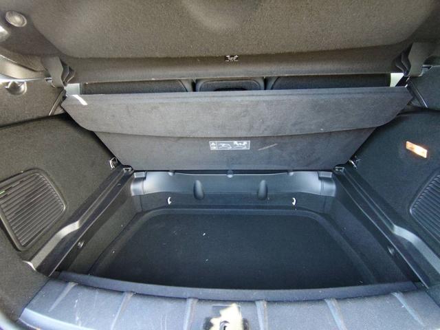 ＭＩＮＩ クーパー　クロスオーバー　走行４．９万キロ　６速マニュアル　純正アルミ　キーレス　ツートンカラー（18枚目）