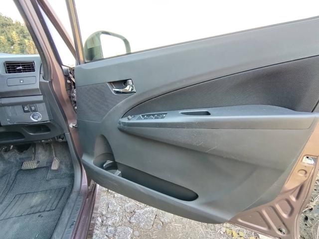 ムーヴ カスタム　Ｘリミテッド　社外ナビ　キーフリー　アイドリングストップ　純正アルミ（22枚目）